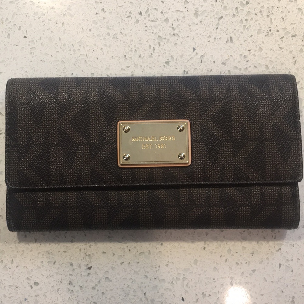 Michael Kors wallet